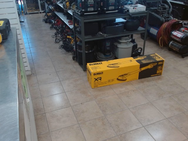 Sableuse neuf dans bo