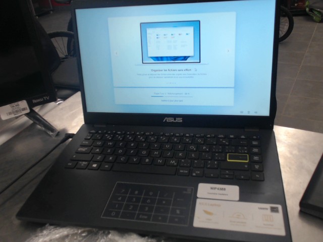 Laptop vivobook 60gb stk 4gb ram 2cpu