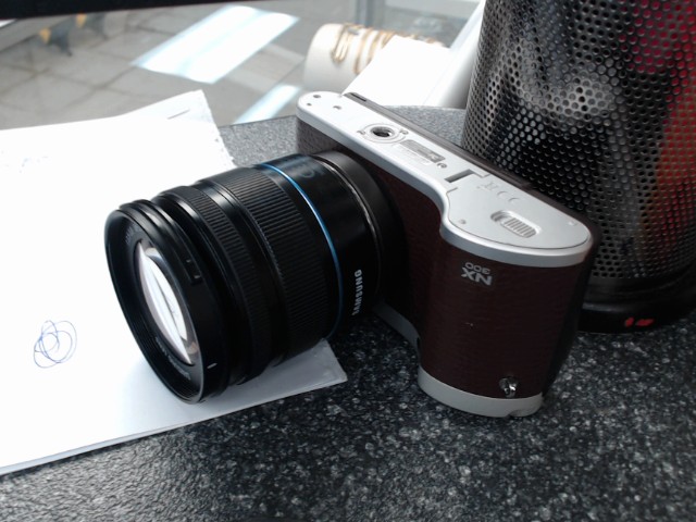 Digital wireless camera 20.3mp