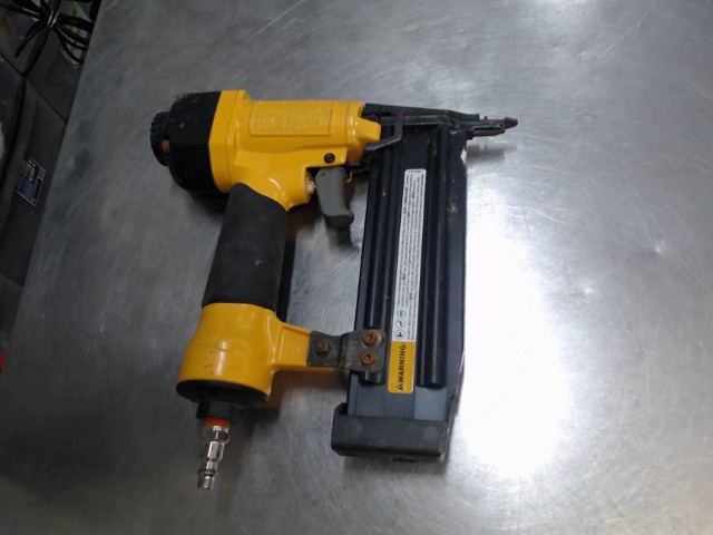 Cloueuse pneumatique