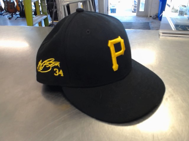 Pittsburgh pirates hat  jhostynxon garci