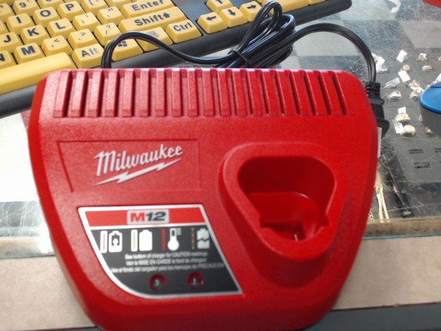 Chargeur m12