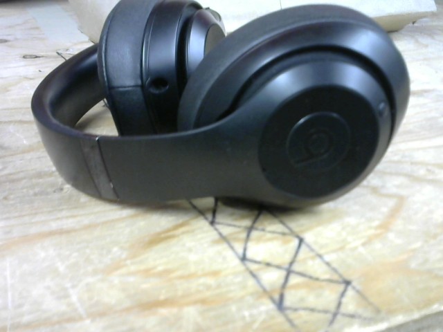 Beats studio 3