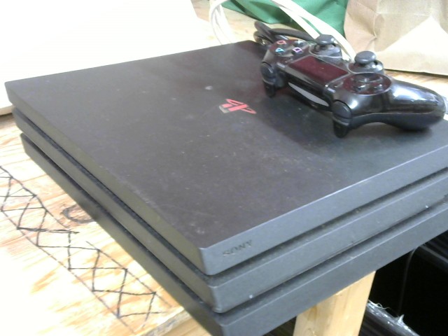 Console+man