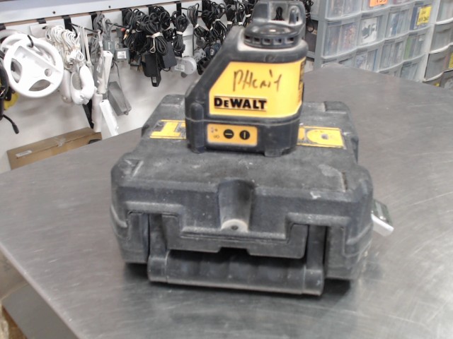 Laser dewalt a batterie+acc