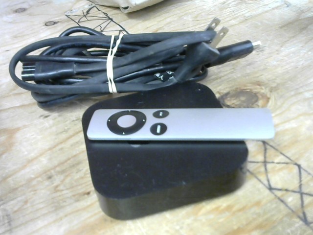 Apple tv + fil + hdmi + manette