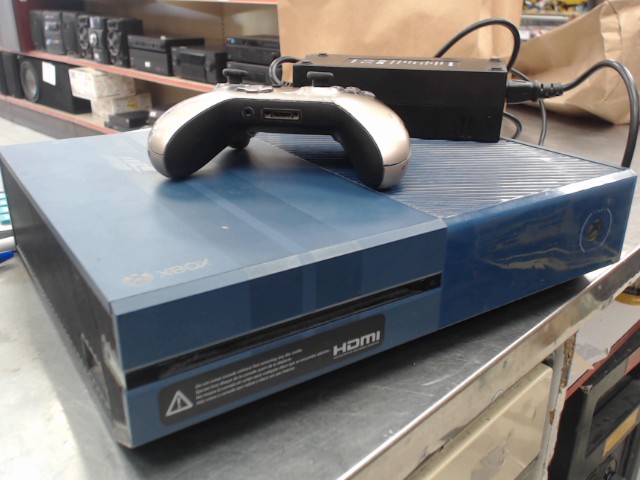 Xbox one avec manette et cable