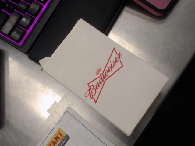 Speaker bluetooth budweiser