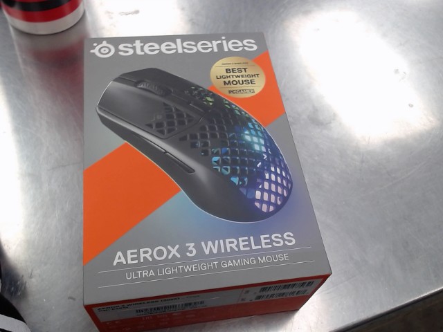 Souris game ultra light in box