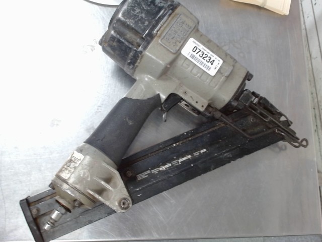 Cloueuse 15 ga finish nailer