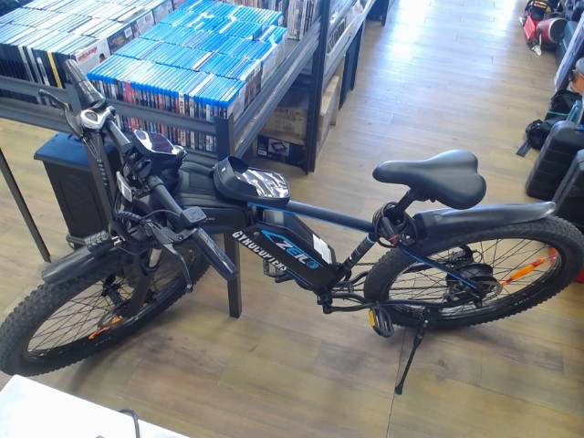 Velo electrique avec suspension