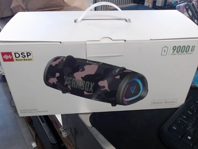 Speaker in box +chargeur