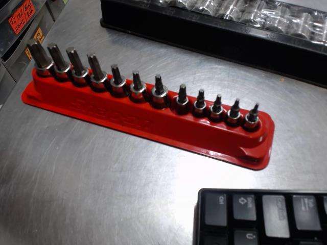 Douille snap on x 12 morceau