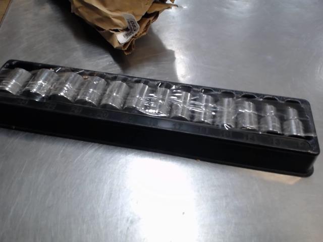 Kit douille snap on 13 morceau