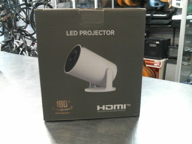 Projecteur neuf en boite