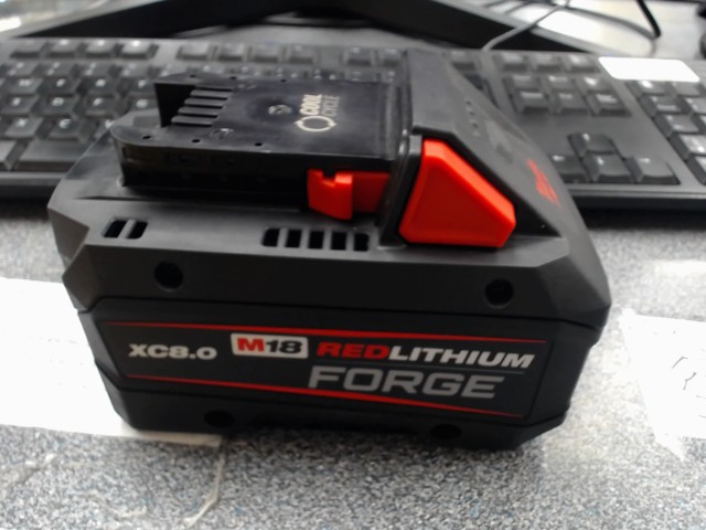 Milwaukee xc8.0 forge battery brand new