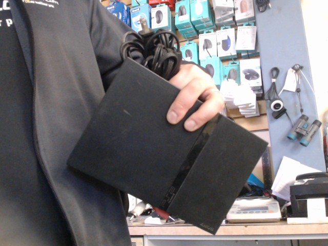 Ps2 slim avec mannetee