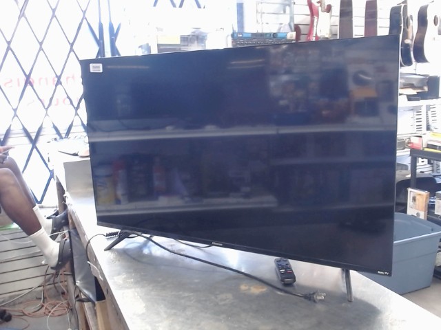 43'' 1080p hd roku smart tv