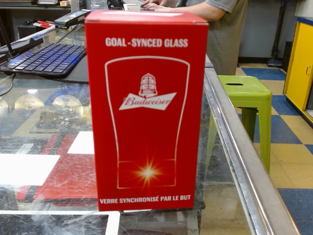 Goal-synced glass