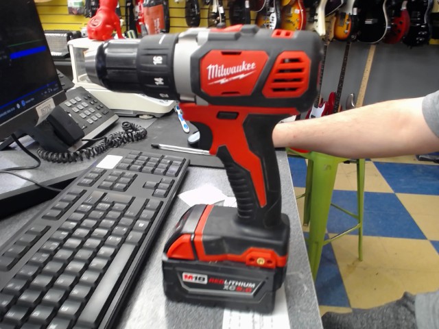 Drill + batt 5ah sans chargeur