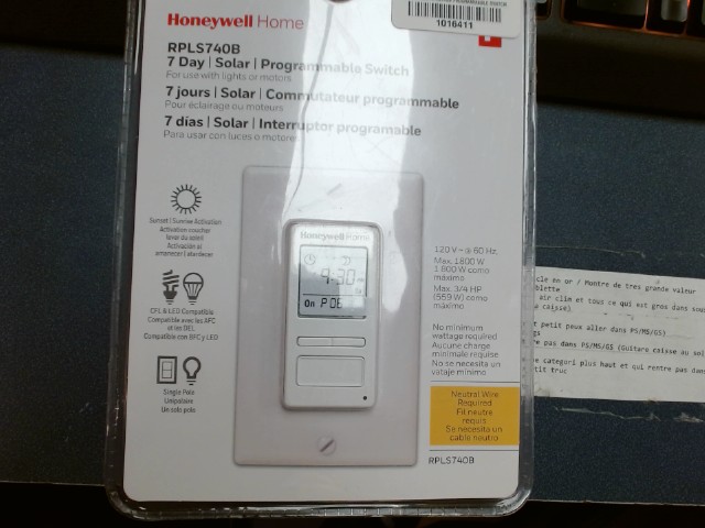 Honeywell rpls740b programmable switch