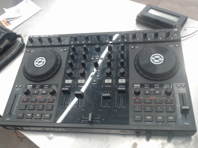 Production pad 1 missing fader
