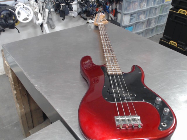 Bass 4 cordes
