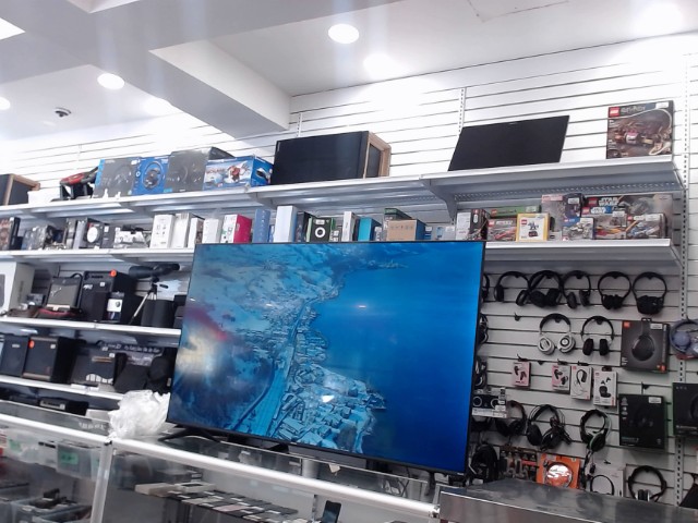 Tv 65po 4k roku+man+fil