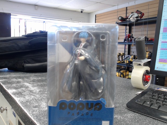 Figurine lance crown popup parade
