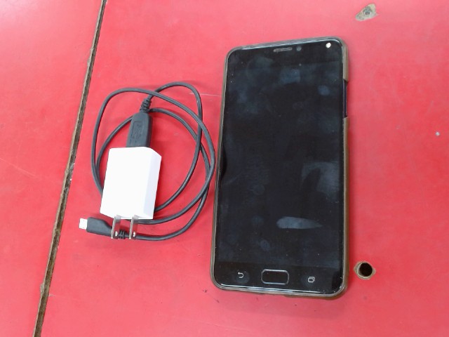 Cell asus zenfone 4 max+chargeur