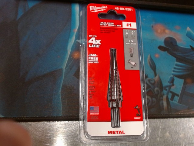 Jam-free step drill bit #1 new