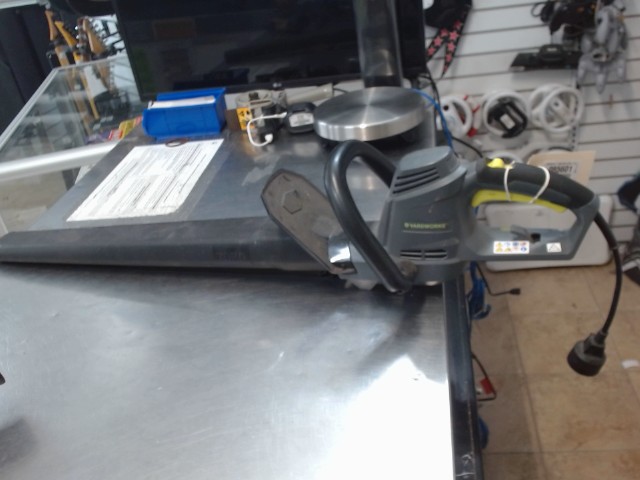 Trimmer a haie filaire gris