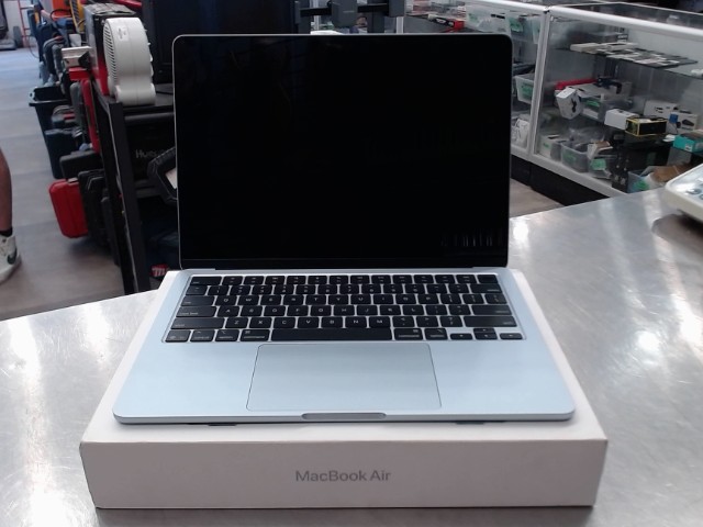 Macbook air m4 apple 16gb ram p:1234