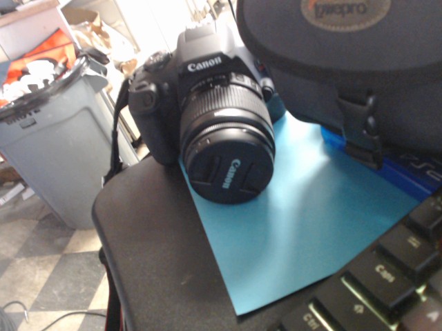 Camera avec sac+chargeur*2+adapteur ipho