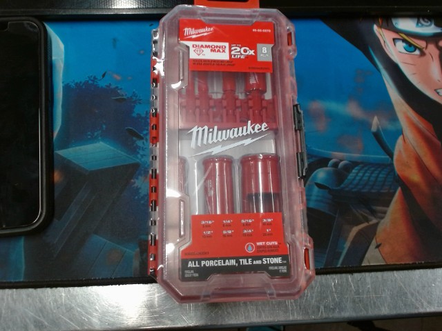 Diamond max hole saw bit set 8pc. neuf