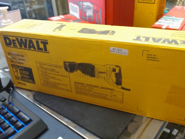 Scie alternatif dewalt