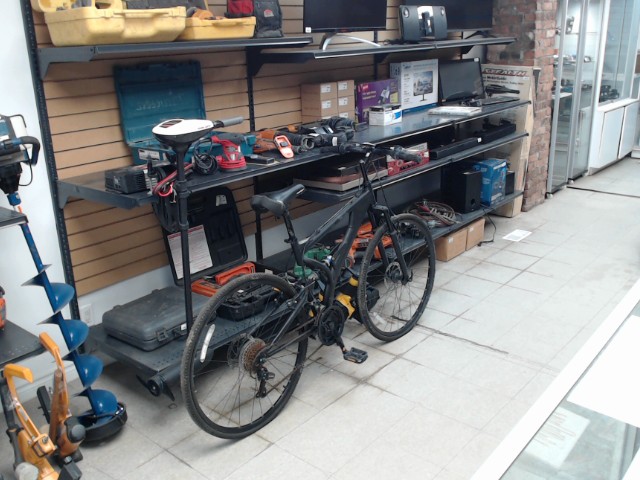 Velo noir de montagne double suspension