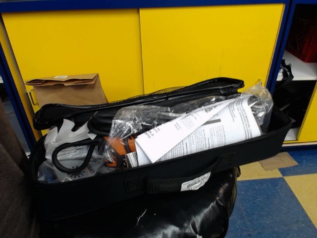 Multi tool oscillating dans sa pochette