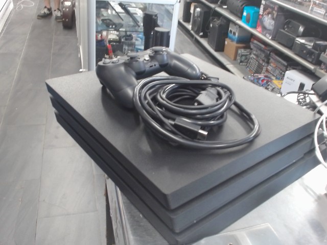 Ps4pro 1tb +fil +manette