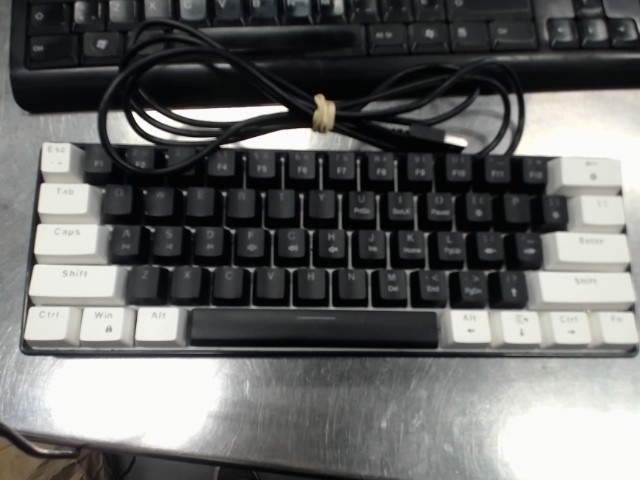 Clavier gaming hxsj v900