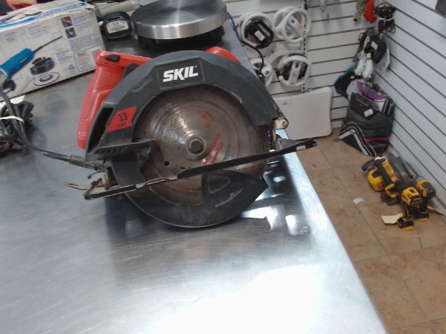 Scie ronde electrique