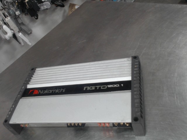 Ampli auto(2 channel/1200watt)
