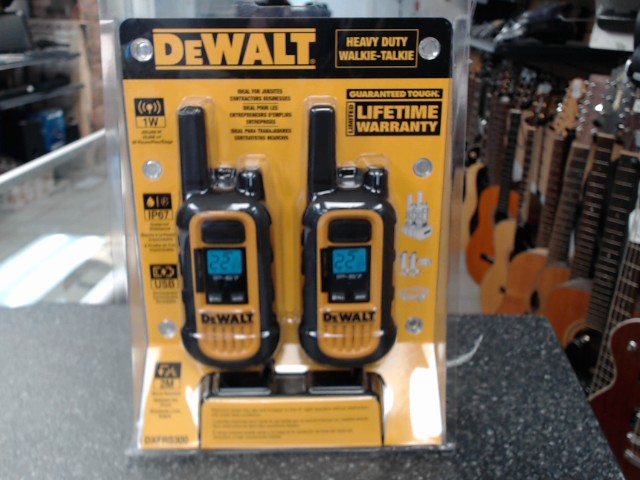 Paire walkie talkie neuf dewalt