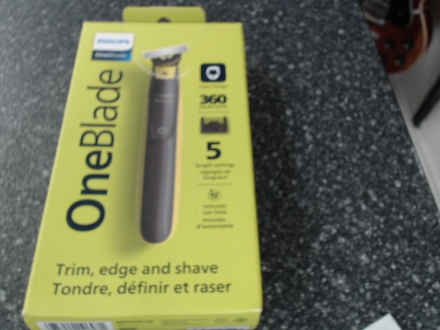 Rasoir one blade 360 neuf