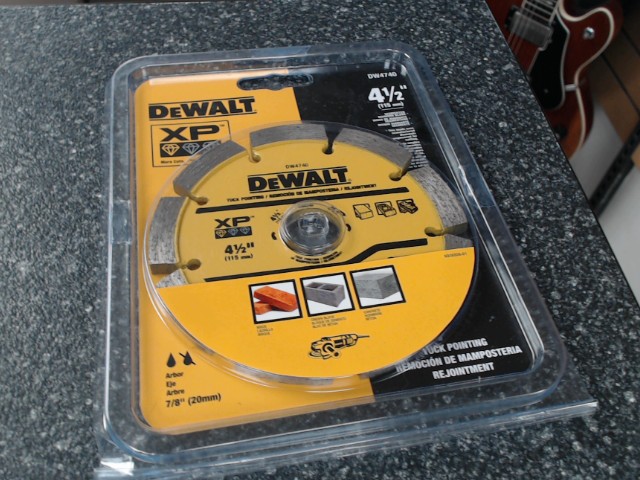 Blade 4 1/2'' diamond neuf