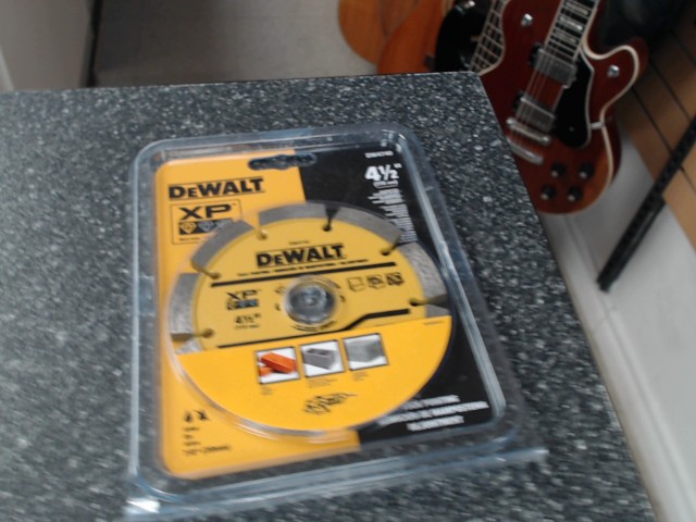 Blade 4 1/2'' diamond neuf