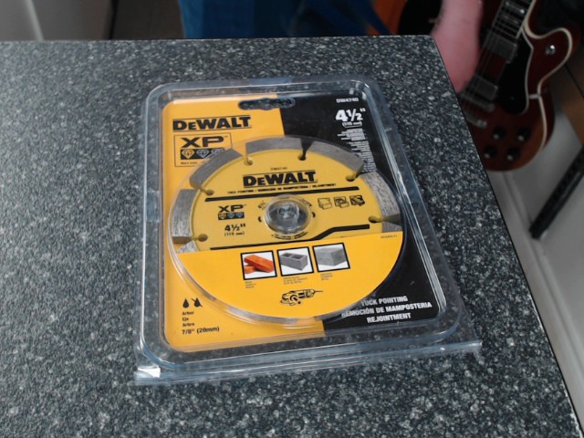 Blade 4 1/2'' diamond neuf