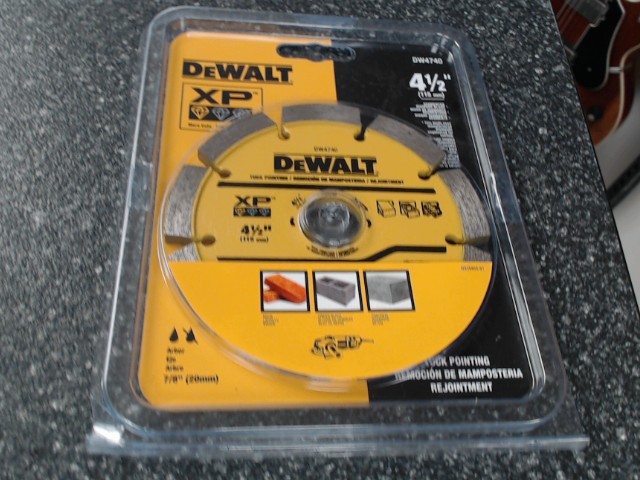 Blade 4 1/2'' diamond neuf