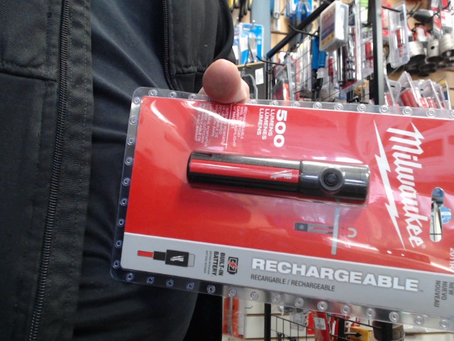 Lumiere milwaukee rechargeable