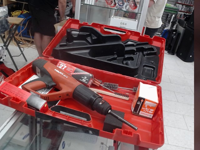 Hilti gun a clou ramset dx 5